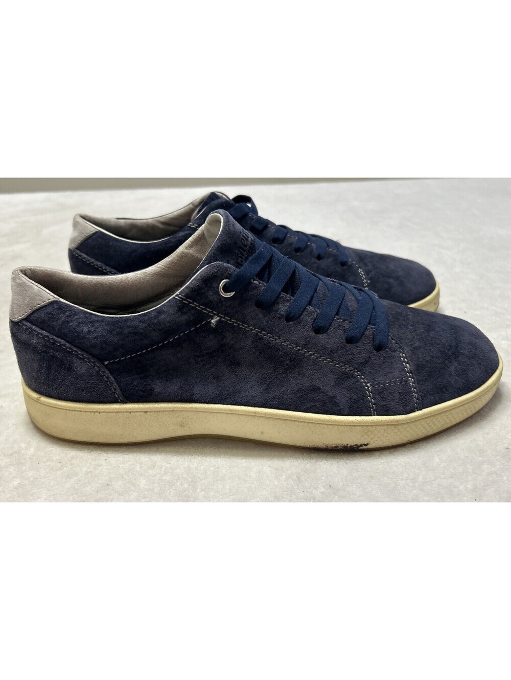 Florsheim Men’s Shoes Size 9.5 M Blue Suede Edge Sneakers Comfort Low Casual